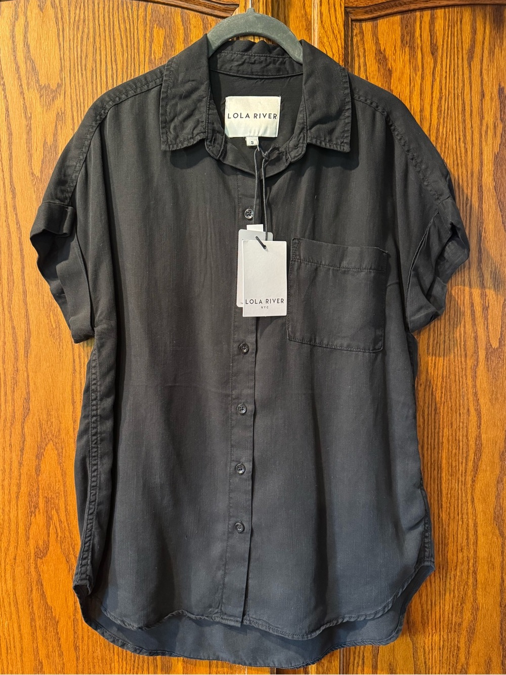 NWT Lola River Black Short-Sleeved Tencel Button-Up Shirt, Size Small